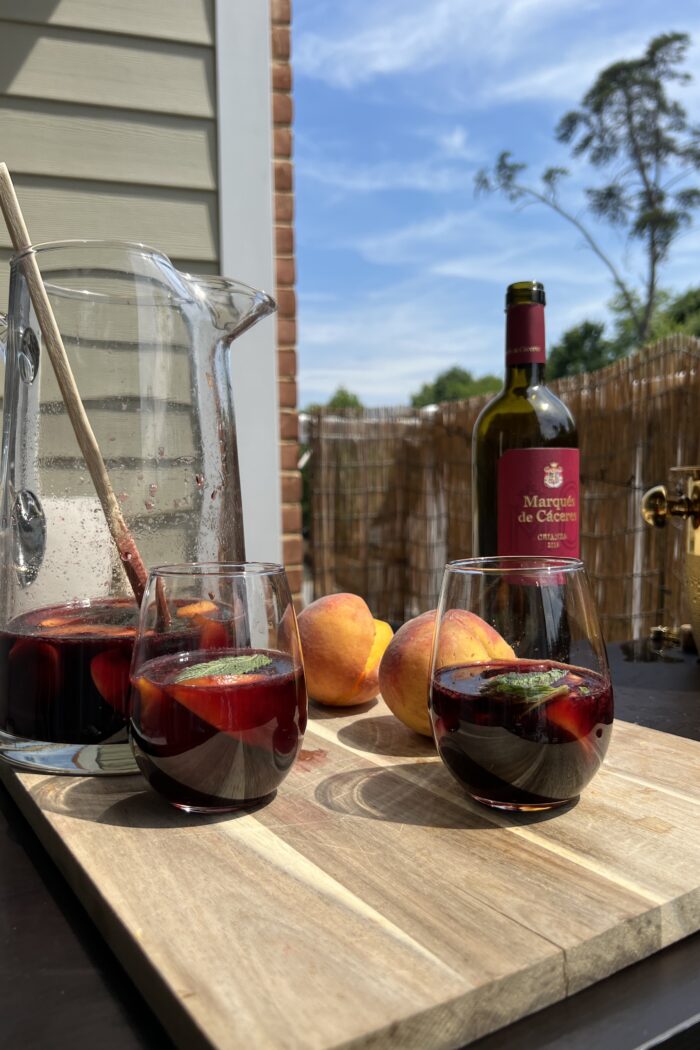 Red Wine and Peaches – A Shortcut Sangria